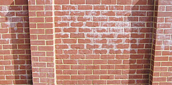 efflorescence_on_brick